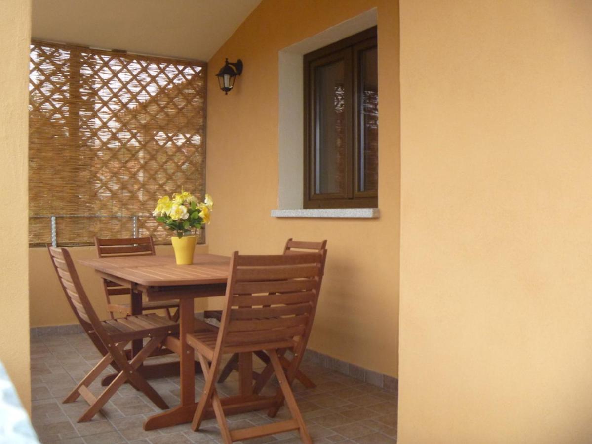 Casadelfaro Primo Piano 600Mt Dalla Spiaggia オルビア エクステリア 写真